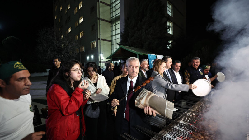 Öğrencilere sahur ikramı