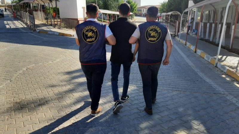13 YIL 8 AYLA ARANAN ŞAHIS YAKALANDI