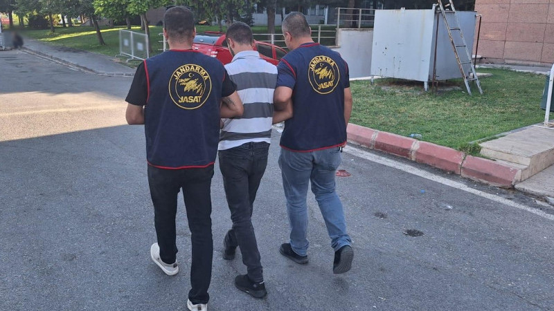 Jandarma suçlulara göz açtırmıyor