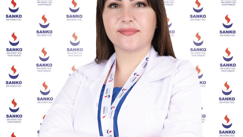 YAZ AYLARINDA SESSİZ TEHLİKE: GIDA ZEHİRLENMELERİNE DİKKAT!