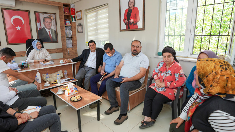 Başkan Yılmaz sorun ve talepleri dinliyor