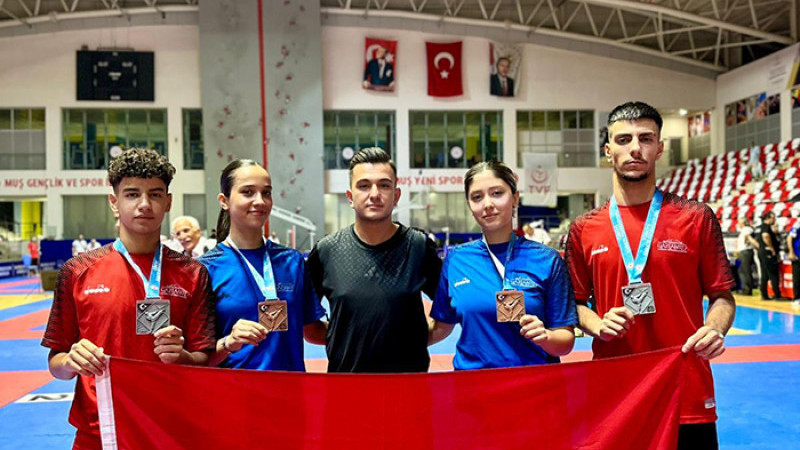 Büyükşehir hız kesmiyor