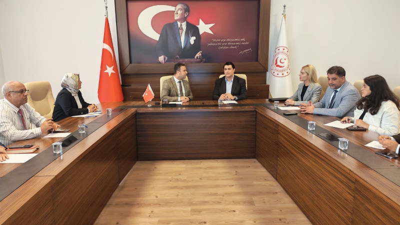 Başkan Yılmaz’dan Aile ve Sosyal Hizmetler İl Müdürlüğü’ne ziyaret