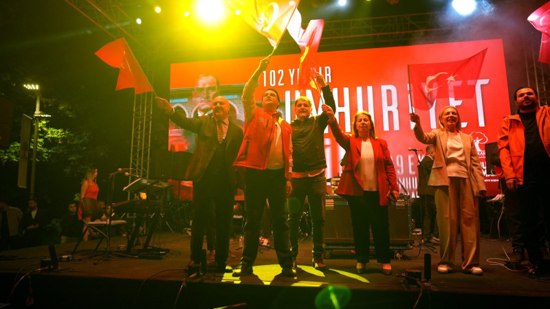 ŞEHİTKAMİL’DEN GÖRKEMLİ 29 EKİM KUTLAMASI