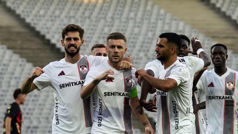 GAZİANTEP FK FIRTINA GİBİ