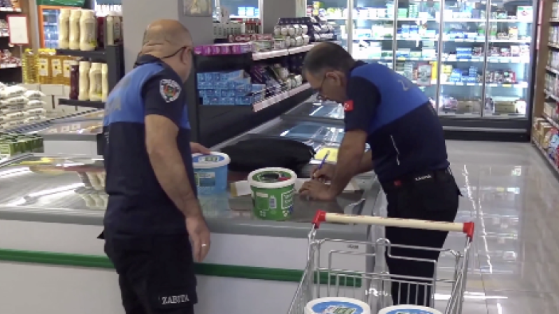 Şanlıurfa Büyükşehir zabıtası, halk sağlığı için sahada