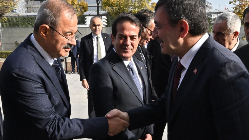 İş dünyasının sorunları masaya yatırıldı