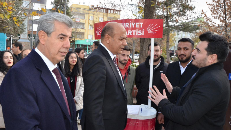 “3 Bin liralık bursla geçim olmaz”