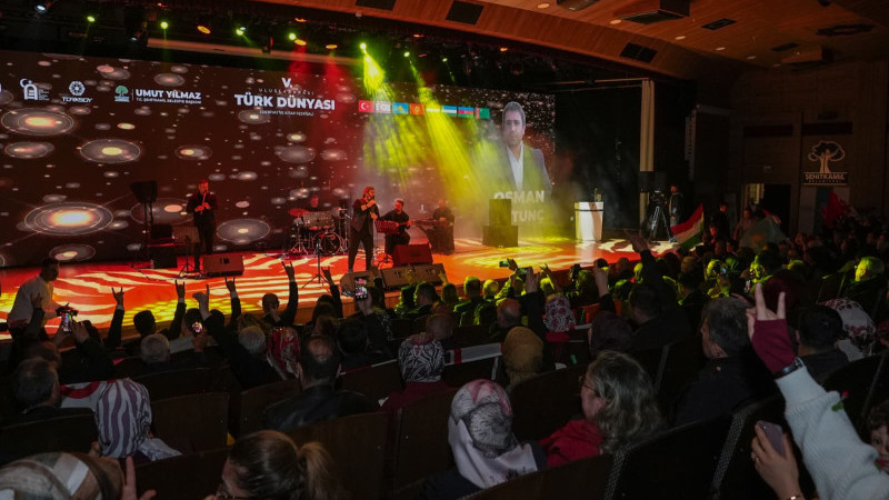 ŞEHİTKAMİL’DE OSMAN ÖZTUNÇ İLE UNUTULMAZ GECE