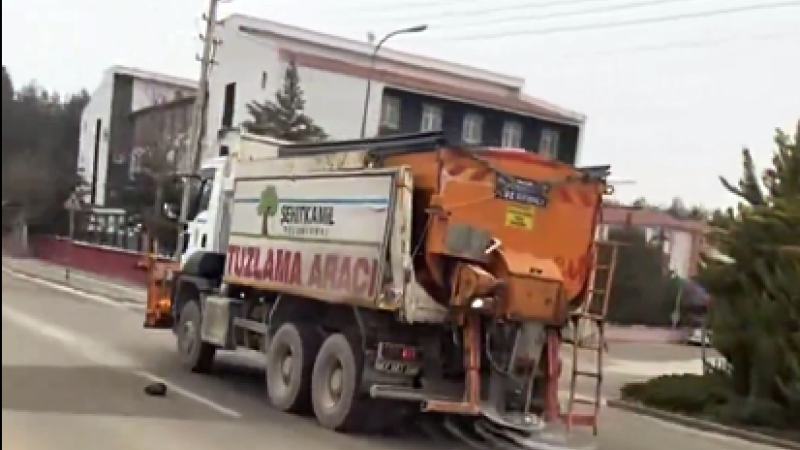 Şehitkamil’de kar mesaisi gün doğmadan başladı