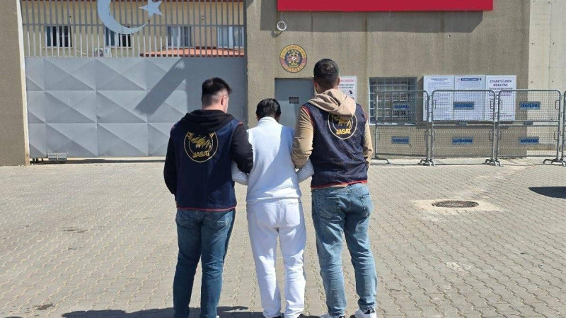 15 YIL KESİNLEŞMİŞ HAPİS CEZASIYLA ARANAN ŞAHIS KAÇAMADI