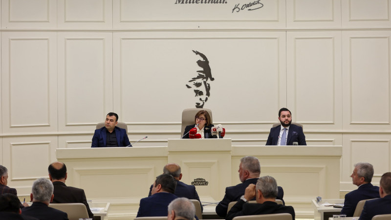 BÜYÜKŞEHİR MECLİSİ'NDE BAKAN TEKİN'E PAYE, ÇİFTÇİYE DESTEK!