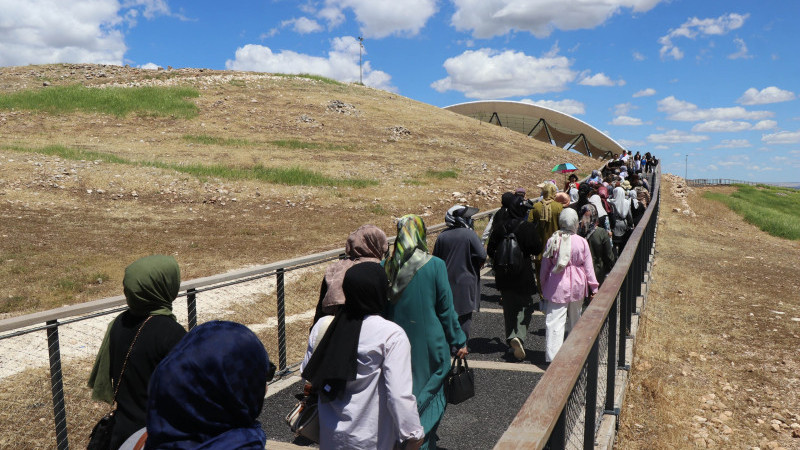 HALİLİYE’DEN TARİHİN SIFIR NOKTASINA ANNELER GÜNÜ GEZİSİ