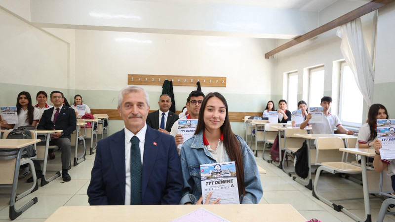 ŞAHİNBEY BELEDİYESİ’NDEN SINAVA HAZIRLANAN ÖĞRENCİLERE DESTEK